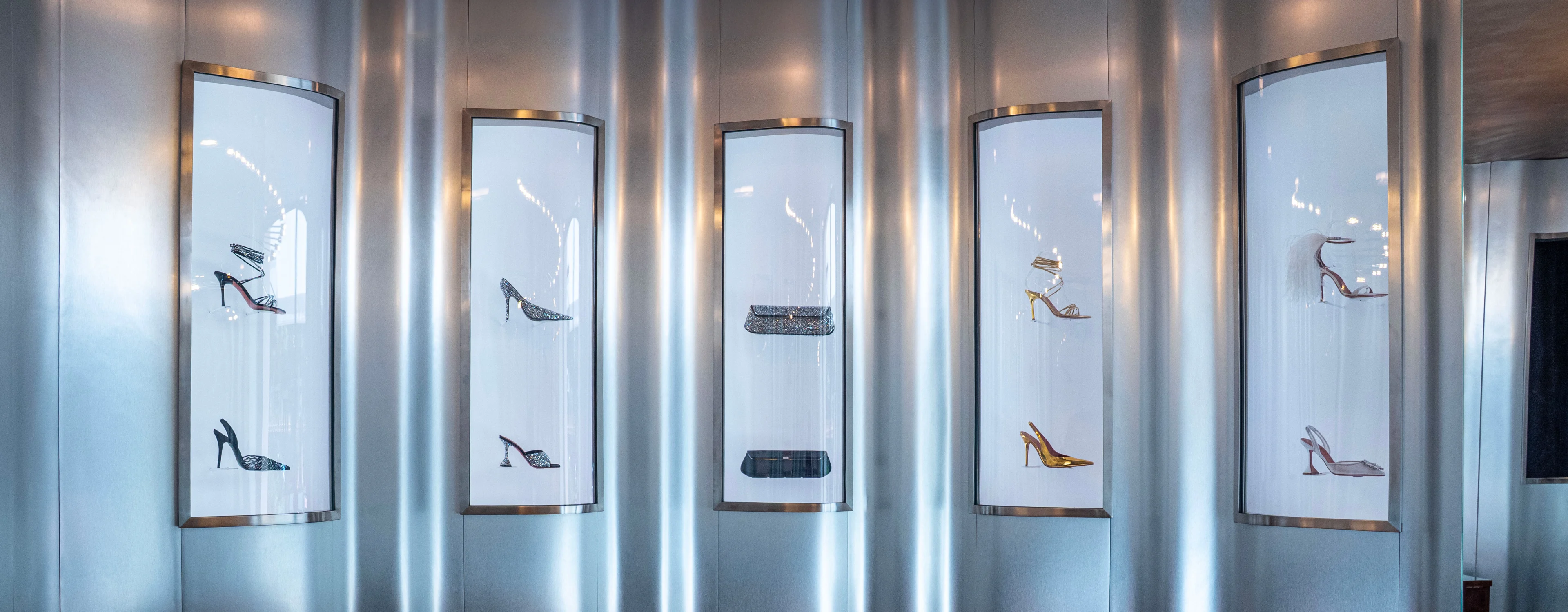 Amina Muaddi, ouverture boutique Paris Mazarine