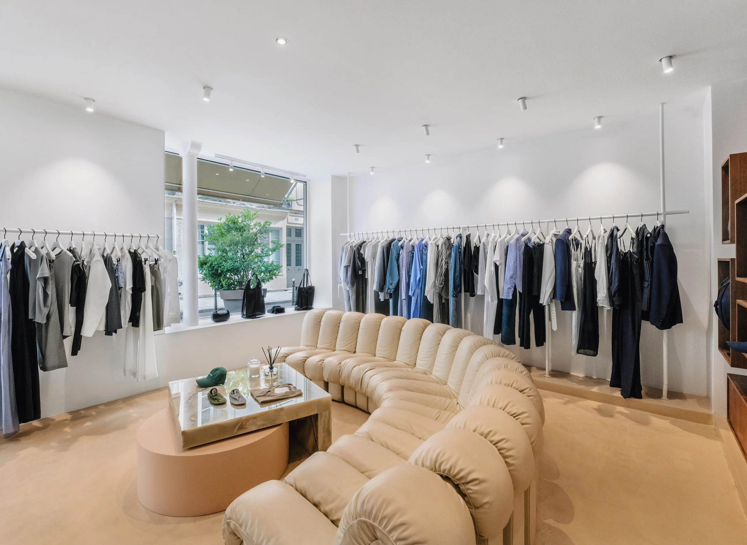 The Frankie Shop, boutique